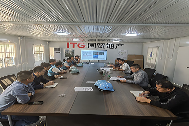 江蘇宏嘉公司總經(jīng)理葉明武同志率隊參加廈門國貿(mào)項目、偉星項目及華潤項目建設(shè)單位組織召開的項目研討會