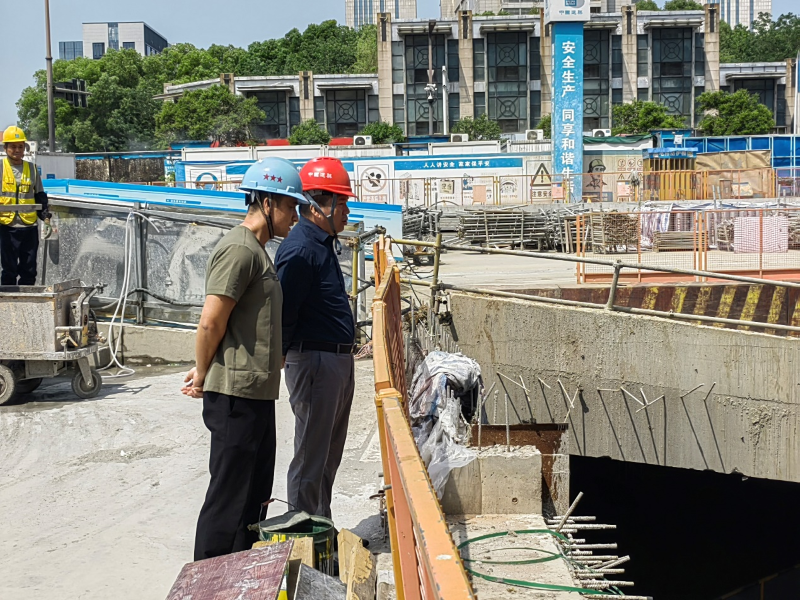 五一慰問暖人心，安全督導(dǎo)促發(fā)展